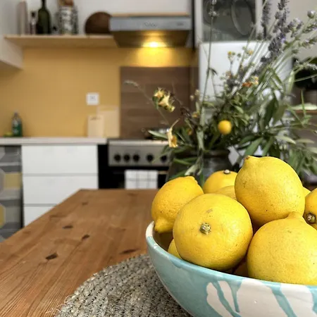 Apartman Cozy With Private Yard