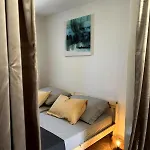 Cozy With Private Yard